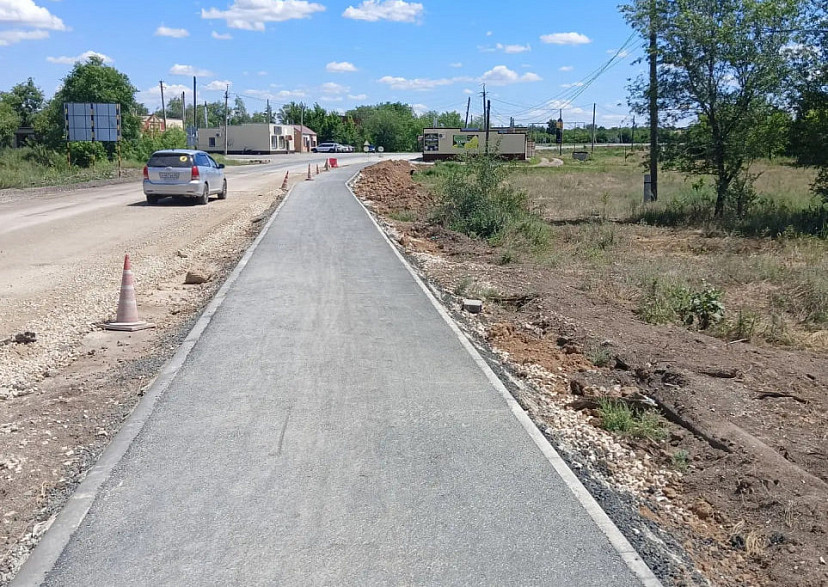 В Горном по программе губернатора отремонтировали тротуары